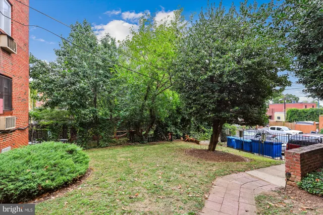 $350,000 | 513 12th Street Northeast, Unit 3, Washington, DC 20002