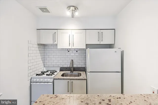 $350,000 | 513 12th Street Northeast, Unit 3, Washington, DC 20002