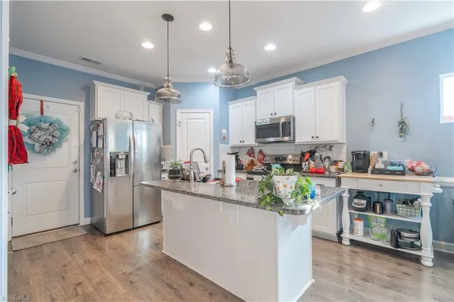 $520,000 | 1728 Valley Brook Court, Clemmons, NC 27012