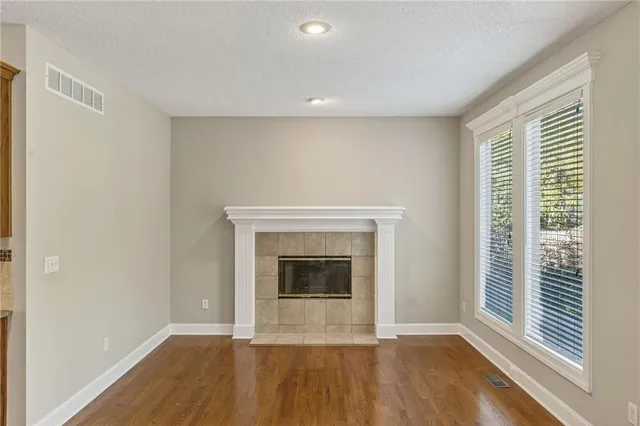 $660,000 | 11902 West 131st Terrace, Overland Park, KS 66213