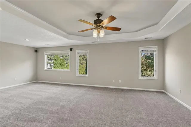 $660,000 | 11902 West 131st Terrace, Overland Park, KS 66213