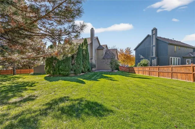 $660,000 | 11902 West 131st Terrace, Overland Park, KS 66213