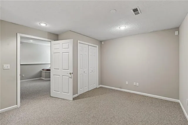 $660,000 | 11902 West 131st Terrace, Overland Park, KS 66213