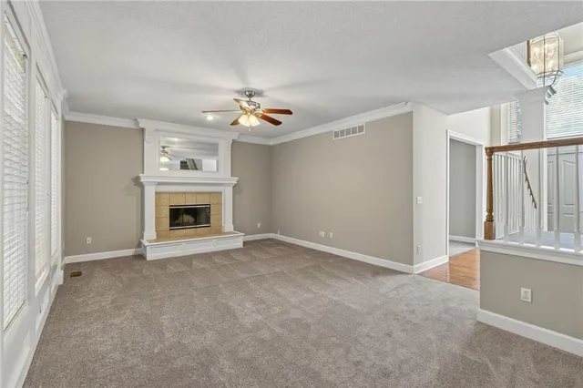 $660,000 | 11902 West 131st Terrace, Overland Park, KS 66213