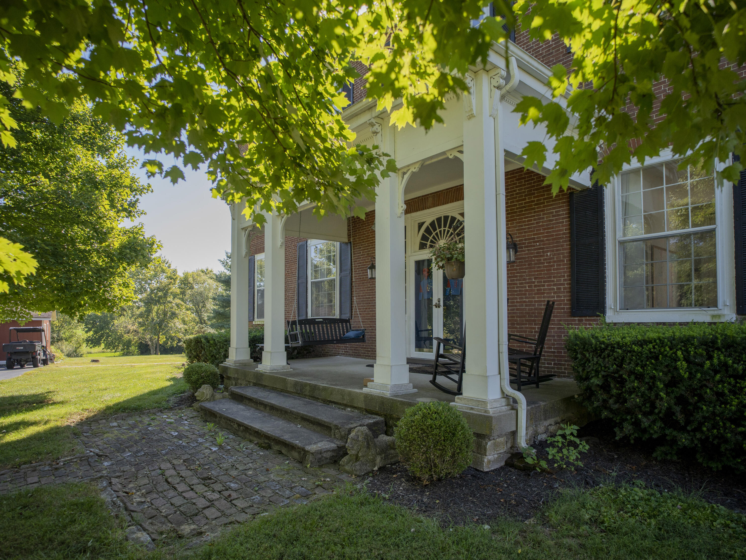 1641 Hume Road Lexington, KY 40516 - Photo 2 of 48 F6