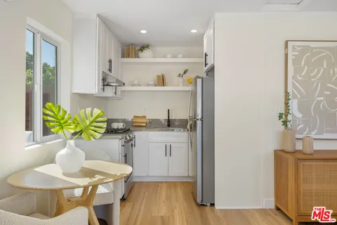 $1,213,700 | 3953 South Victoria Avenue, Los Angeles, CA 90008