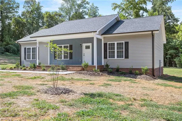 $279,000 | 4329 Timber Lea Lane, Ramseur, NC 27316