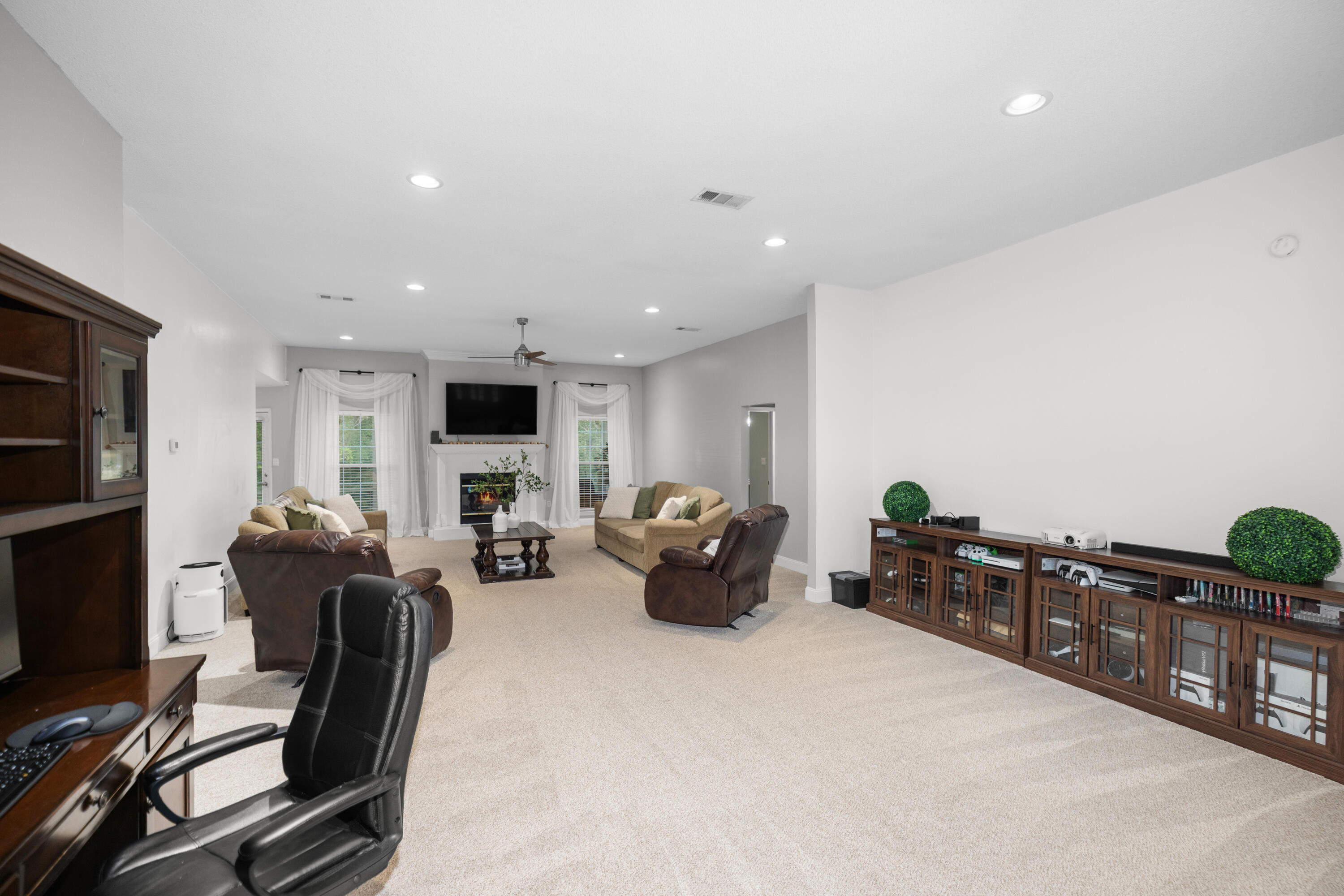 449 Ruckel Drive Niceville, FL 32578 - Photo 12 of 61 449RuckelDr-Niceville-FL-037