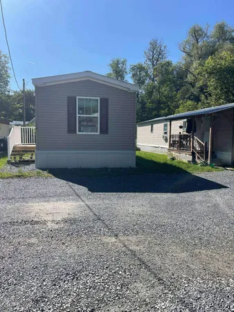$89,831 | 139 Oak Street, St. Johnsbury, VT 05819