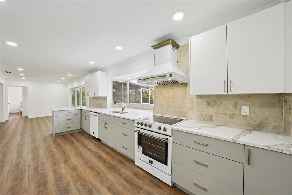 10826 Twin Palms Ranch Road Gibsonton, FL 33534 - Photo 10 of 43 Gallery Image 10