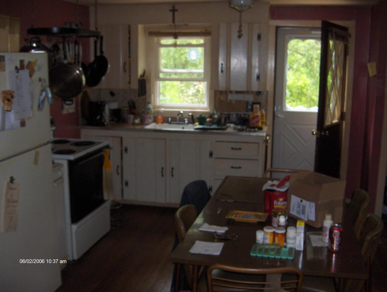 1204 Cameron Road Effort, PA 18330 - Photo 2 of 6 kitchen