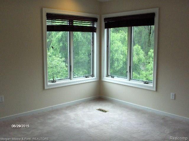 5772 Rochester Road Rochester, MI 48306 - Photo 7 of 14 6a.JPG