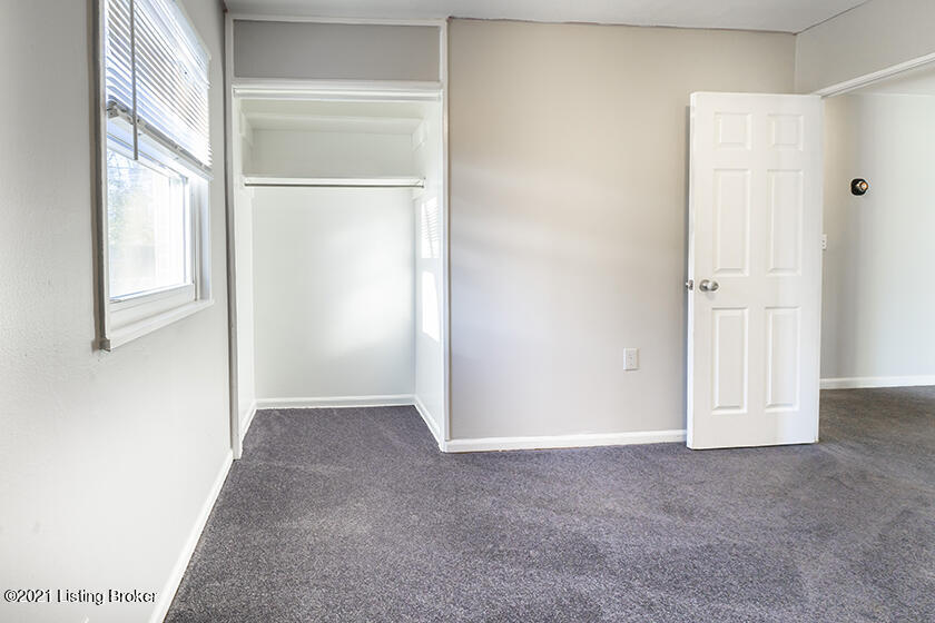 9800 Rowntree Road Louisville, KY 40299 - Photo 19 of 36 36