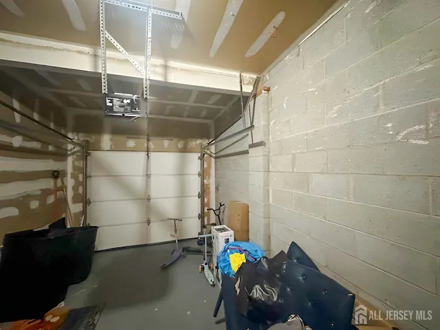 $389,900 | 18 Pioneer Court, Ewing, NJ 08628