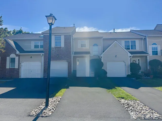 $389,900 | 18 Pioneer Court, Ewing, NJ 08628