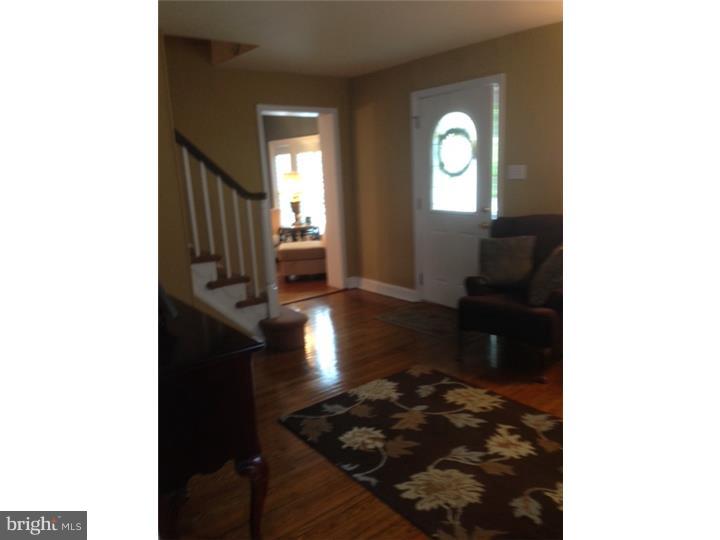 240 Flintlock Road Drexel Hill, PA 19026 - Photo 3 of 25 Living Room