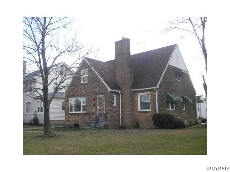 152 Lowell Road Tonawanda, NY 14217 - Photo 1 of 1 Exterior Front.