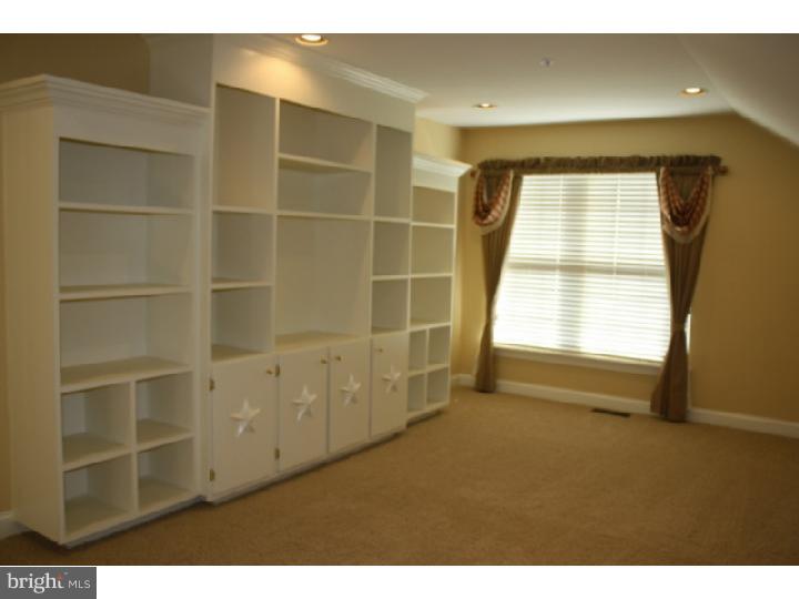 104 Statesman Road Chalfont, PA 18914 - Photo 12 of 17 Gallery Image 12