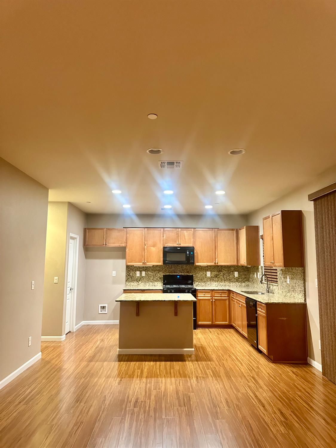 7548 Chappelle Way Elk Grove, CA 95757 - Photo 3 of 37