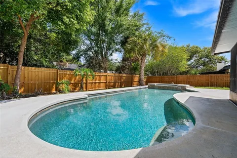 $460,000 | 877 Benchwood Drive, Winter Springs, FL 32708