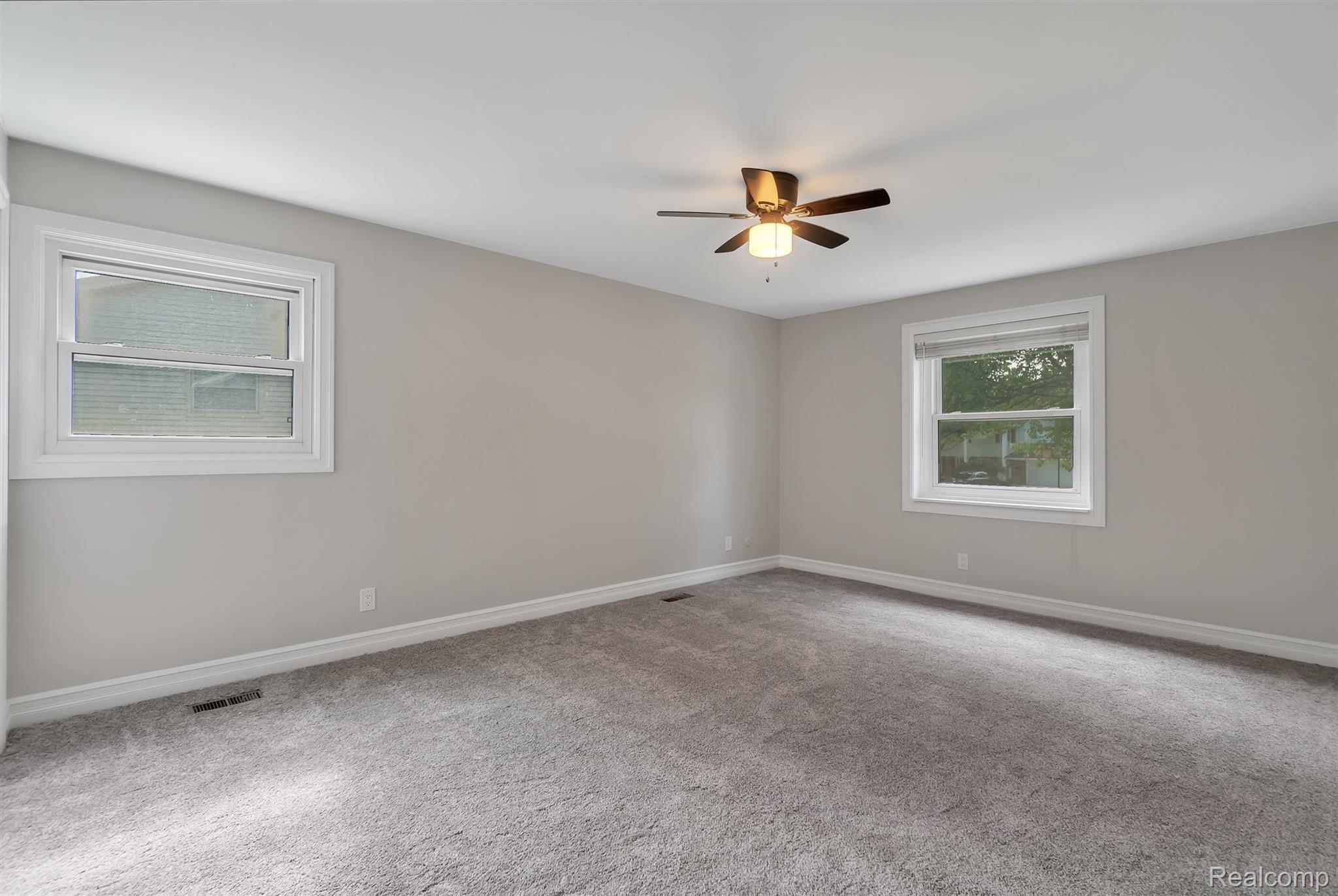 6149 Kings Scepter Road Grand Blanc, MI 48439 - Photo 23 of 48 23-6149 Kings Scepter Rd-WindowStil.jpg
