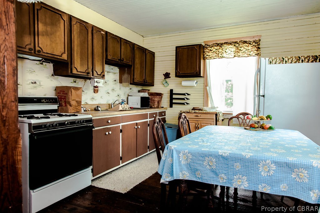 5415 Rock Spring Road Center Cross, VA 22437 - Photo 5 of 17 Gallery Image 5