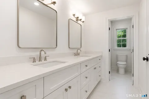 $3,649,000 | 20 Locust Hill Road, Darien, CT 06820