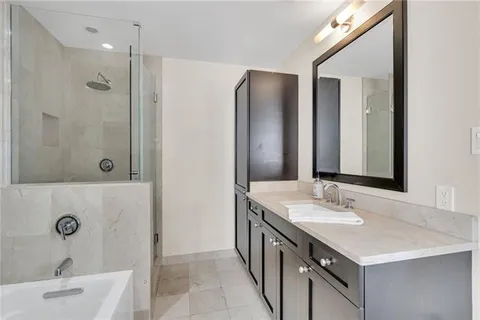 $425,000 | 220 Decatur Street, Unit 302, New Orleans, LA 70130