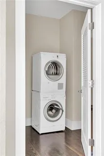 $425,000 | 220 Decatur Street, Unit 302, New Orleans, LA 70130