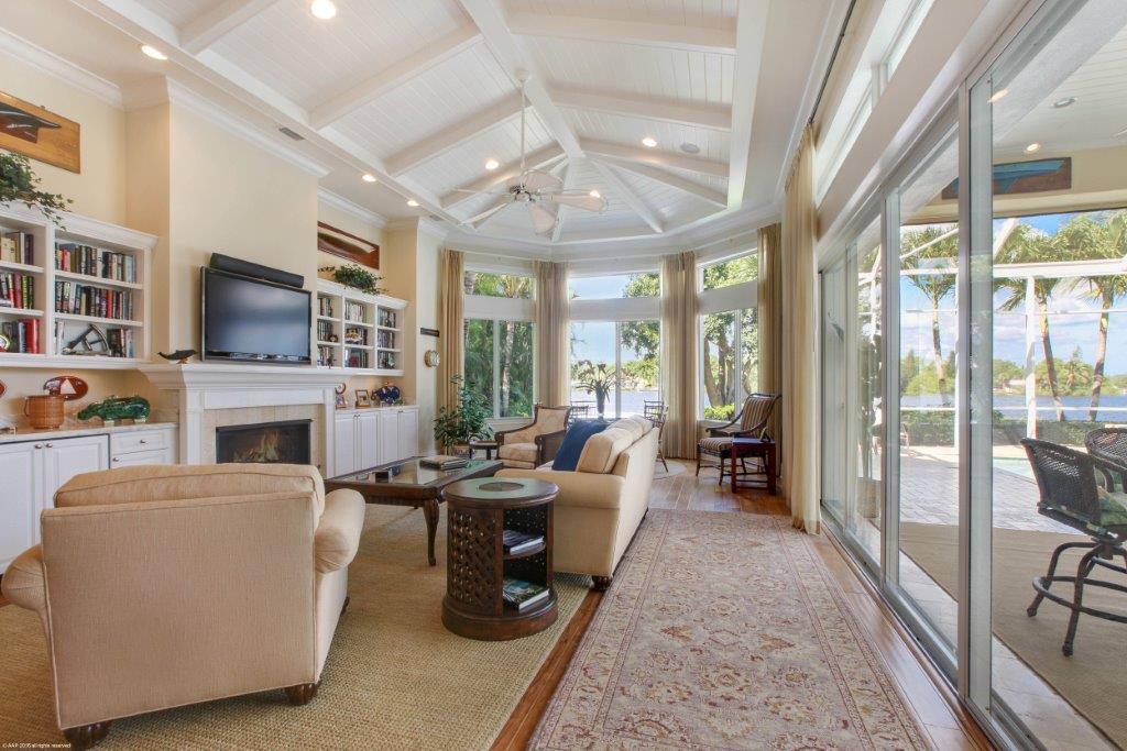 19279 West Riverside Drive Jupiter, FL 33469 - Photo 15 of 39 018 (3)