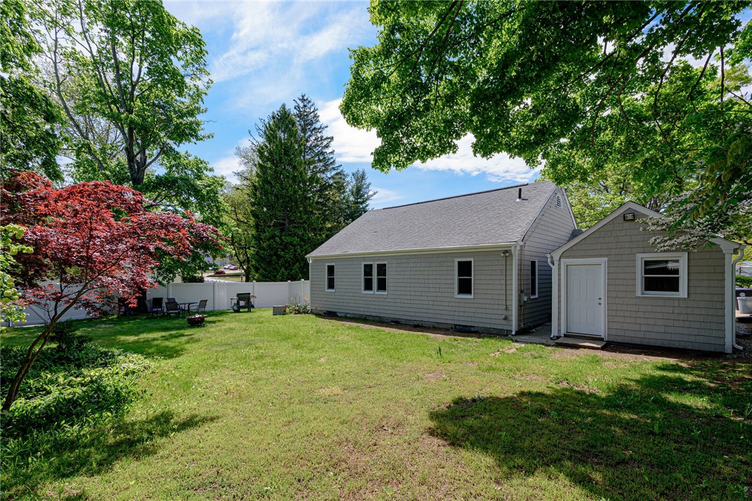 76 Crossland Road West Warwick, RI 02893 - Photo 7 of 29