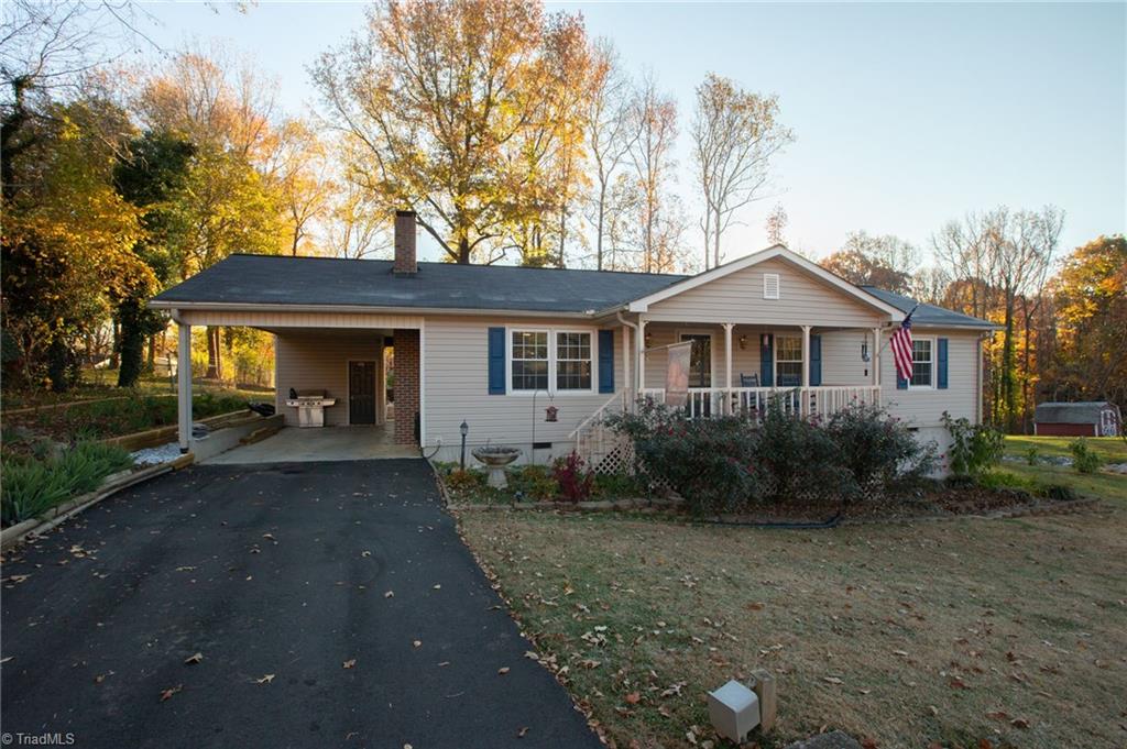 3094 Green Tree Road Thomasville, NC 27360 - Photo 2 of 32 Gallery Image 2