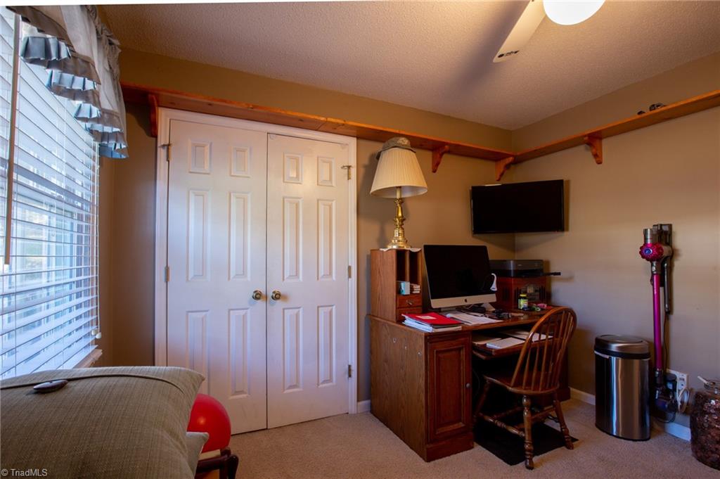 3094 Green Tree Road Thomasville, NC 27360 - Photo 16 of 32 Gallery Image 16