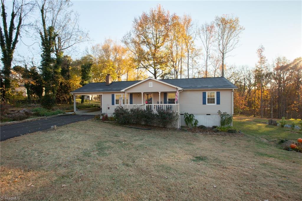 3094 Green Tree Road Thomasville, NC 27360 - Photo 3 of 32 Gallery Image 3