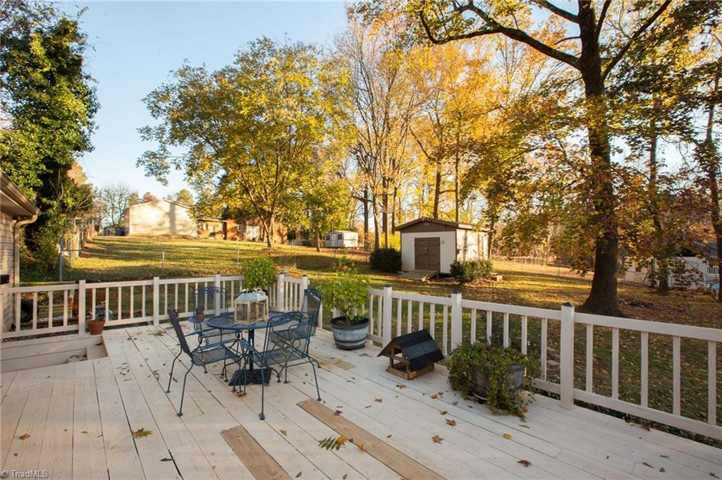 3094 Green Tree Road Thomasville, NC 27360 - Photo 24 of 32 Gallery Image 24