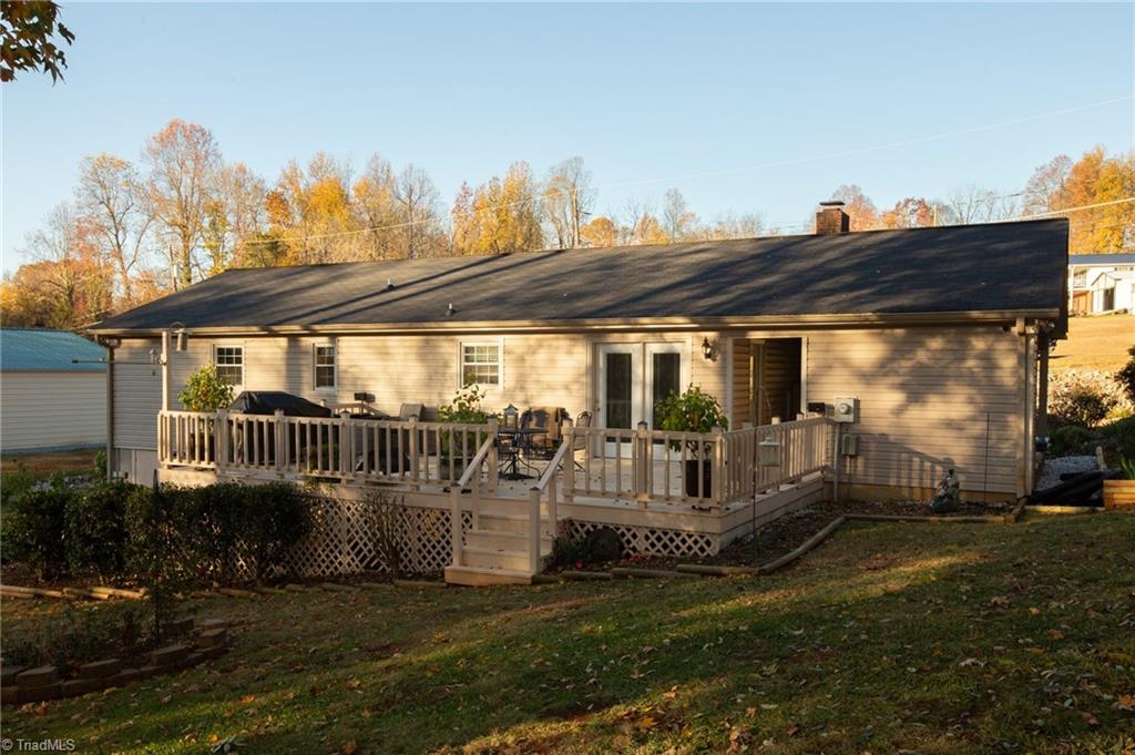 3094 Green Tree Road Thomasville, NC 27360 - Photo 27 of 32 Gallery Image 27