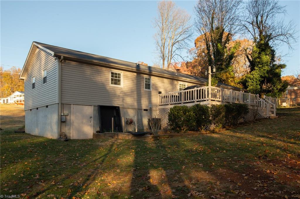 3094 Green Tree Road Thomasville, NC 27360 - Photo 28 of 32 Gallery Image 28