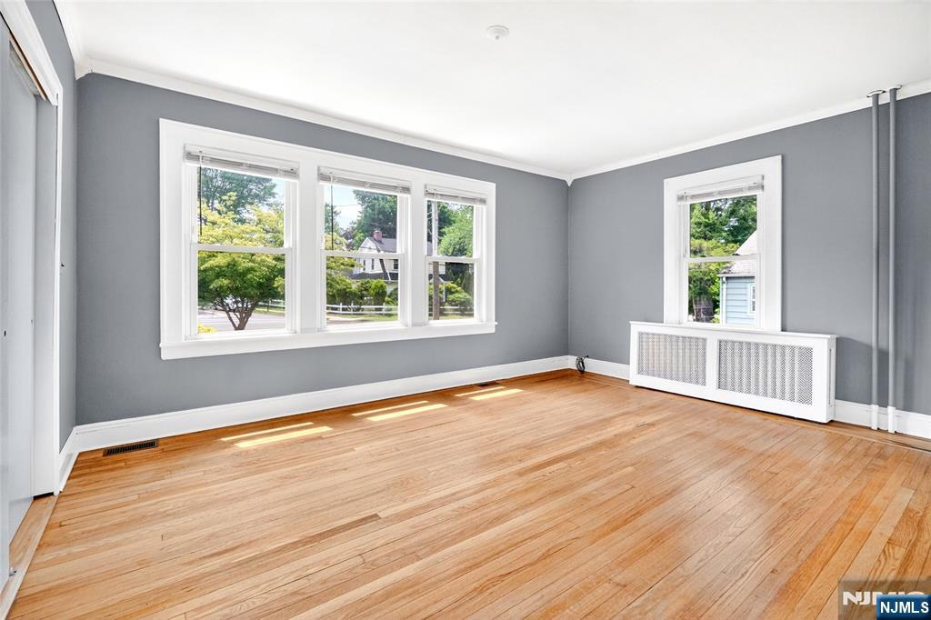 423 Closter Dock Road Closter, NJ 07624 - Photo 7 of 40