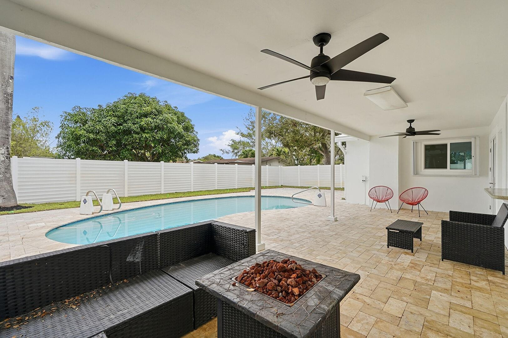 5507 West Park Road Hollywood, FL 33021 - Photo 12 of 28 Photo 13