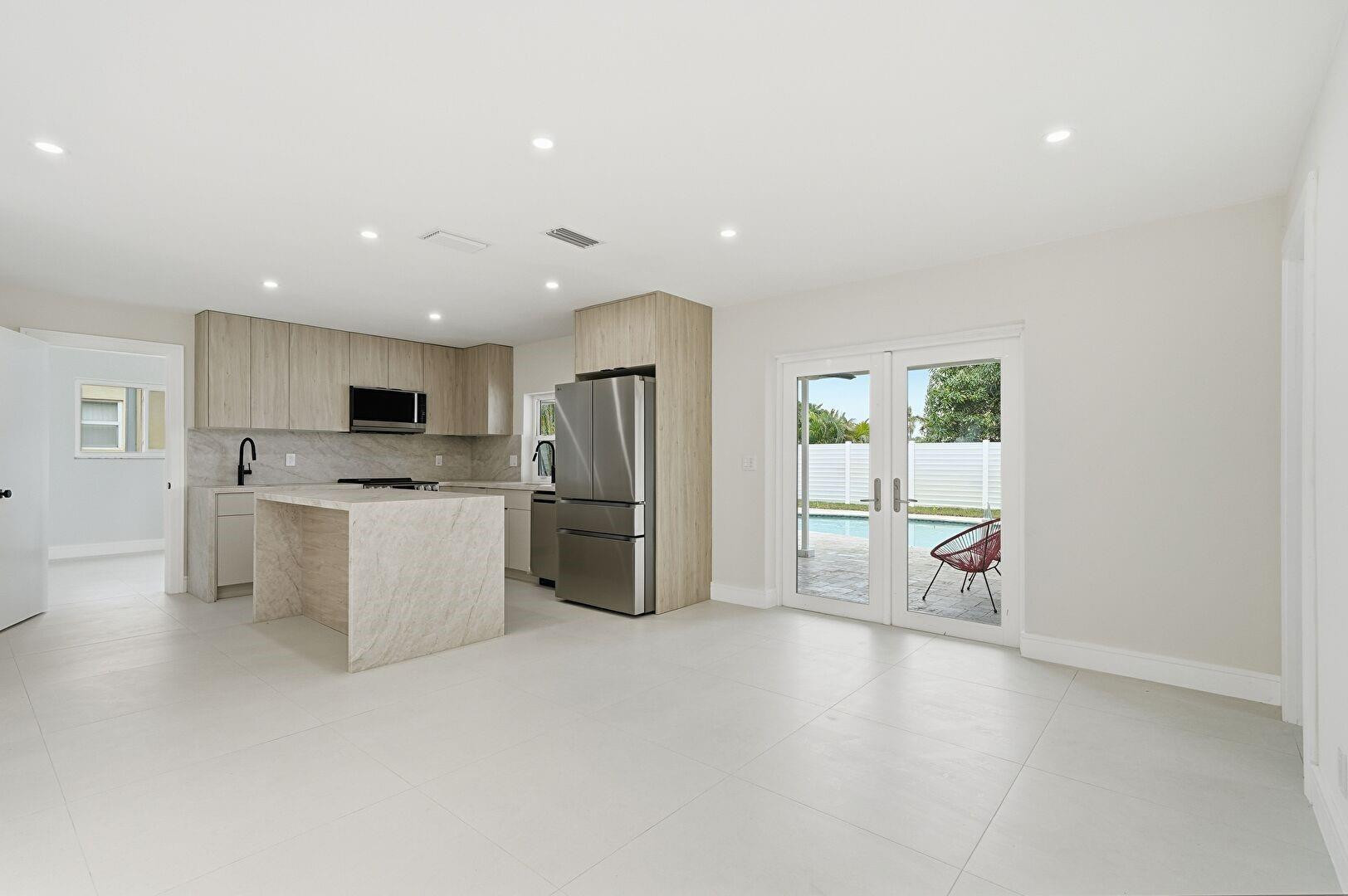 5507 West Park Road Hollywood, FL 33021 - Photo 13 of 28 Photo 14