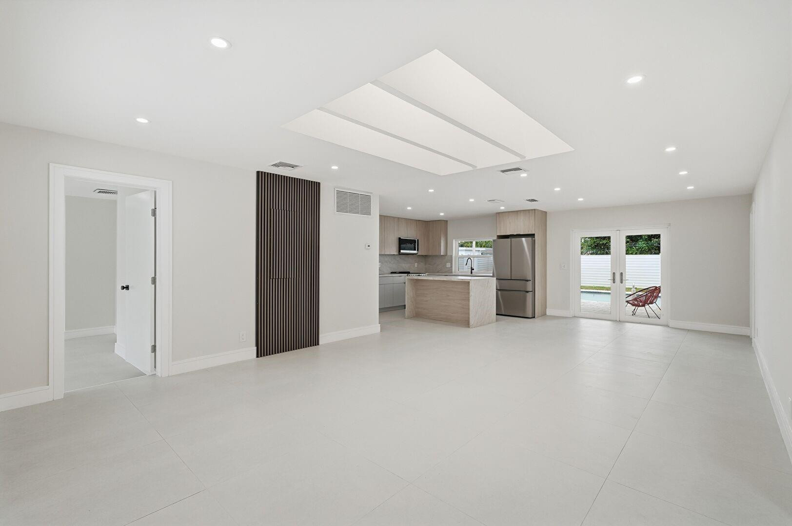 5507 West Park Road Hollywood, FL 33021 - Photo 28 of 28 Open floor plan