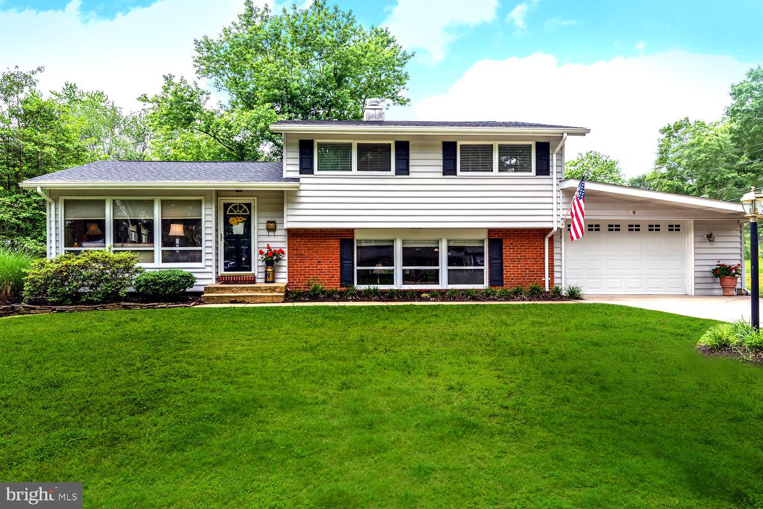 719 Pin Oak Road Severna Park, MD 21146 - Photo 1 of 39 Welcome Home to 719 Pin Oak!