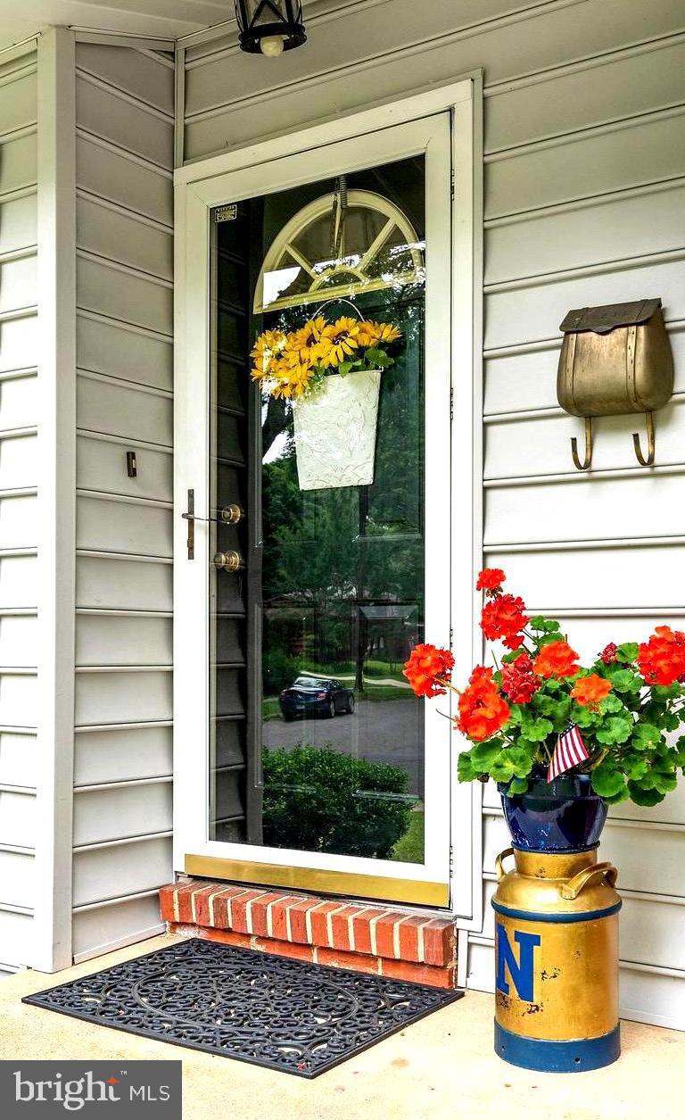 719 Pin Oak Road Severna Park, MD 21146 - Photo 10 of 39 Welcoming Entrance Portico