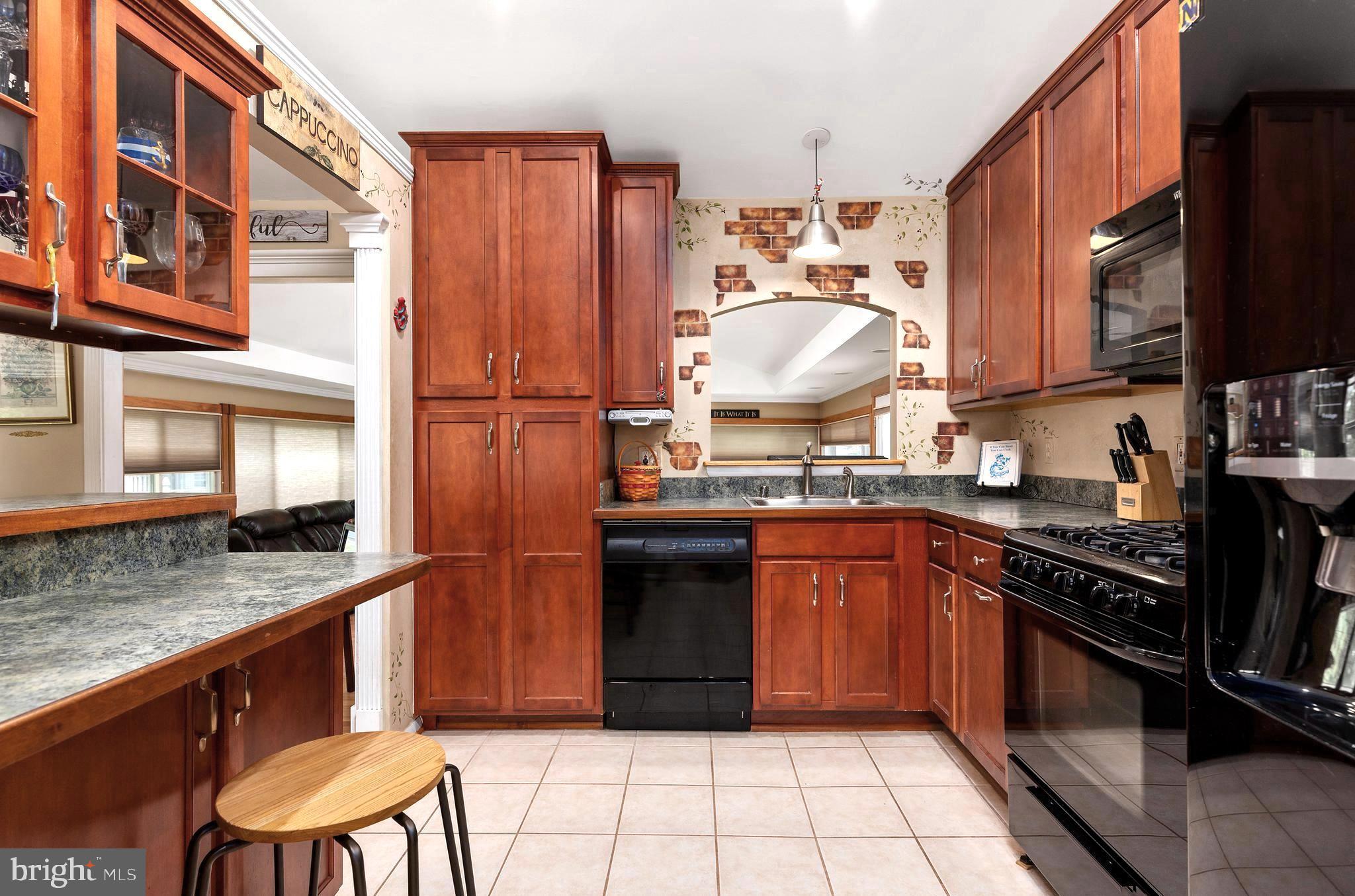 719 Pin Oak Road Severna Park, MD 21146 - Photo 16 of 39 Urban Kitchen with Exposed Brick Wall Mural