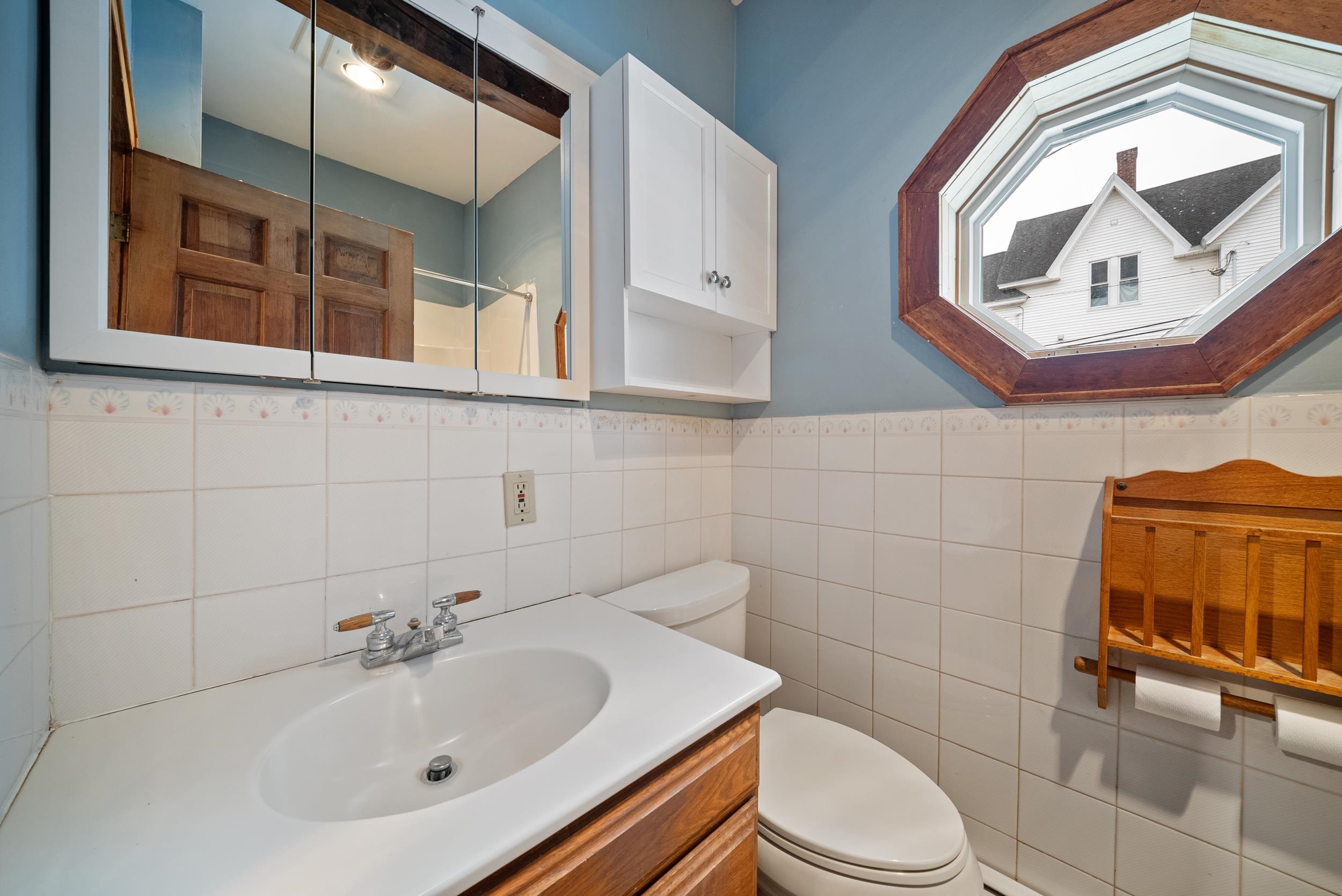 853 Union Street Manchester, NH 03104 - Photo 19 of 45