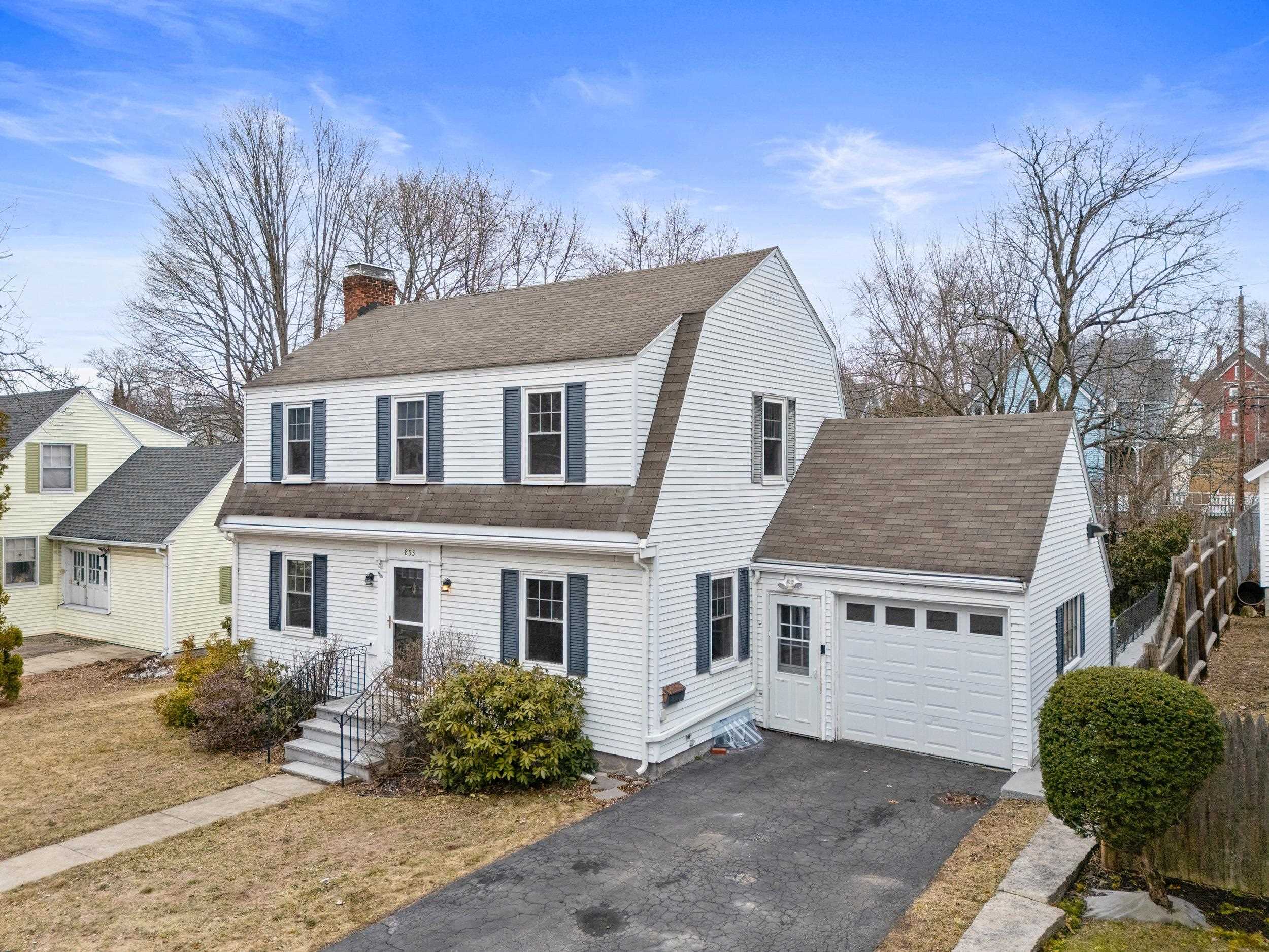 853 Union Street Manchester, NH 03104 - Photo 2 of 45