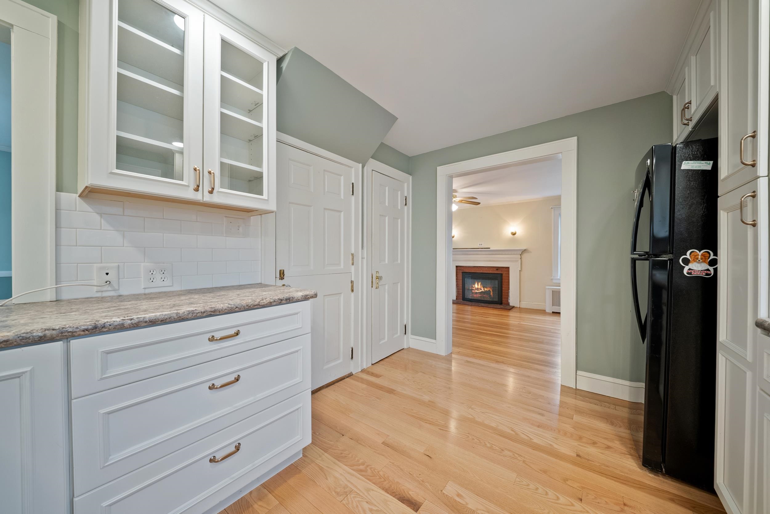 853 Union Street Manchester, NH 03104 - Photo 6 of 45