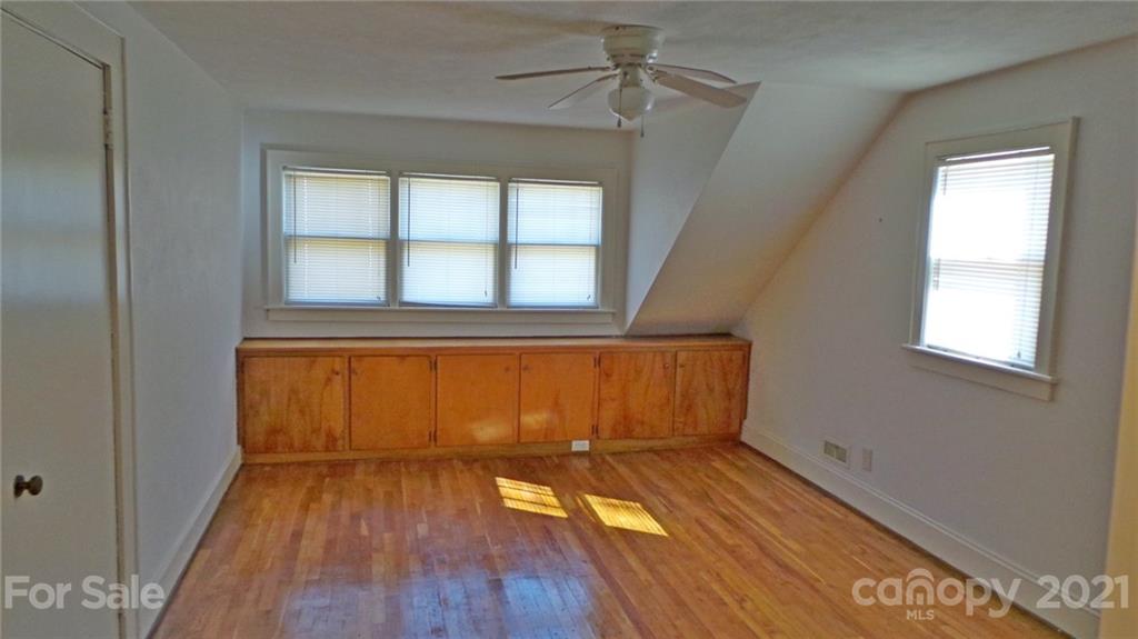 2476 Robinson Road Newton, NC 28658 - Photo 33 of 48 Gallery Image 33