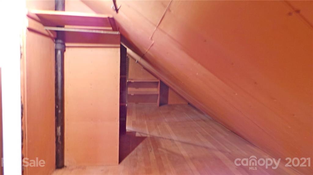2476 Robinson Road Newton, NC 28658 - Photo 36 of 48 Gallery Image 36