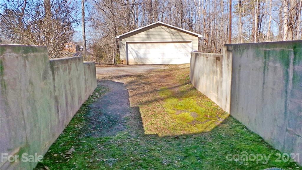 2476 Robinson Road Newton, NC 28658 - Photo 44 of 48 Gallery Image 44